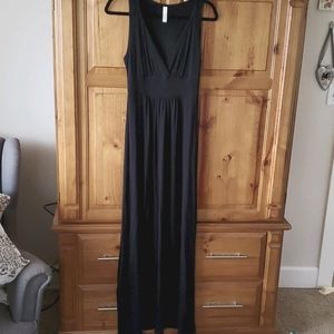 Maxi Dress, v-neck black